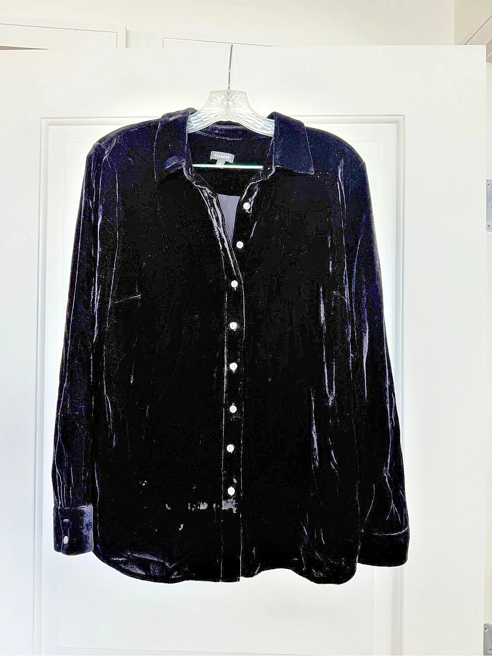 Talbots Women's Black Velvet Button Down. Size M.